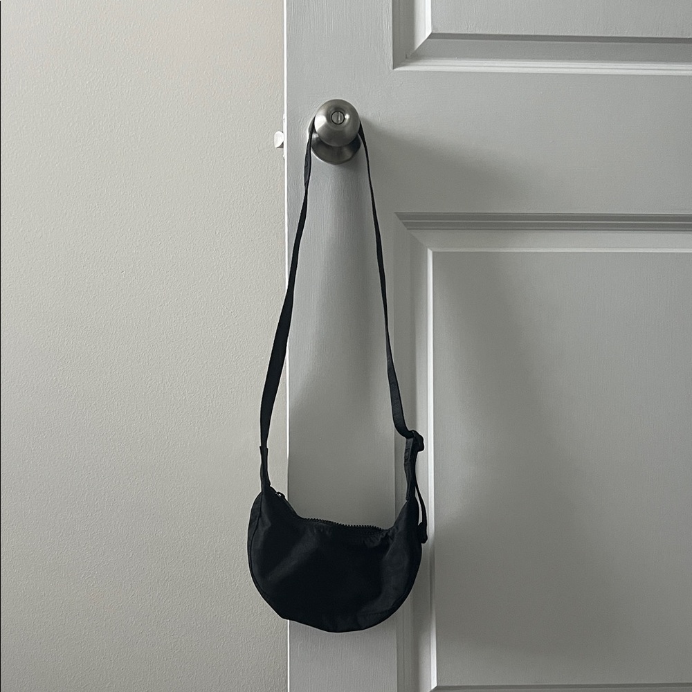 Mini Baggu crescent